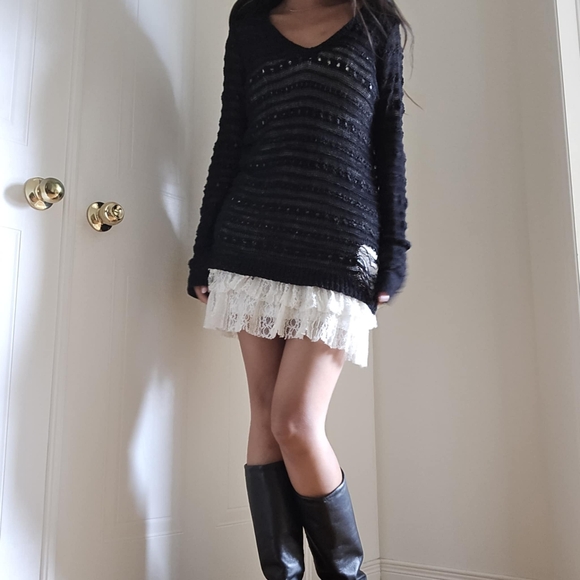 Distressed thin sweater - Picture 5 of 5